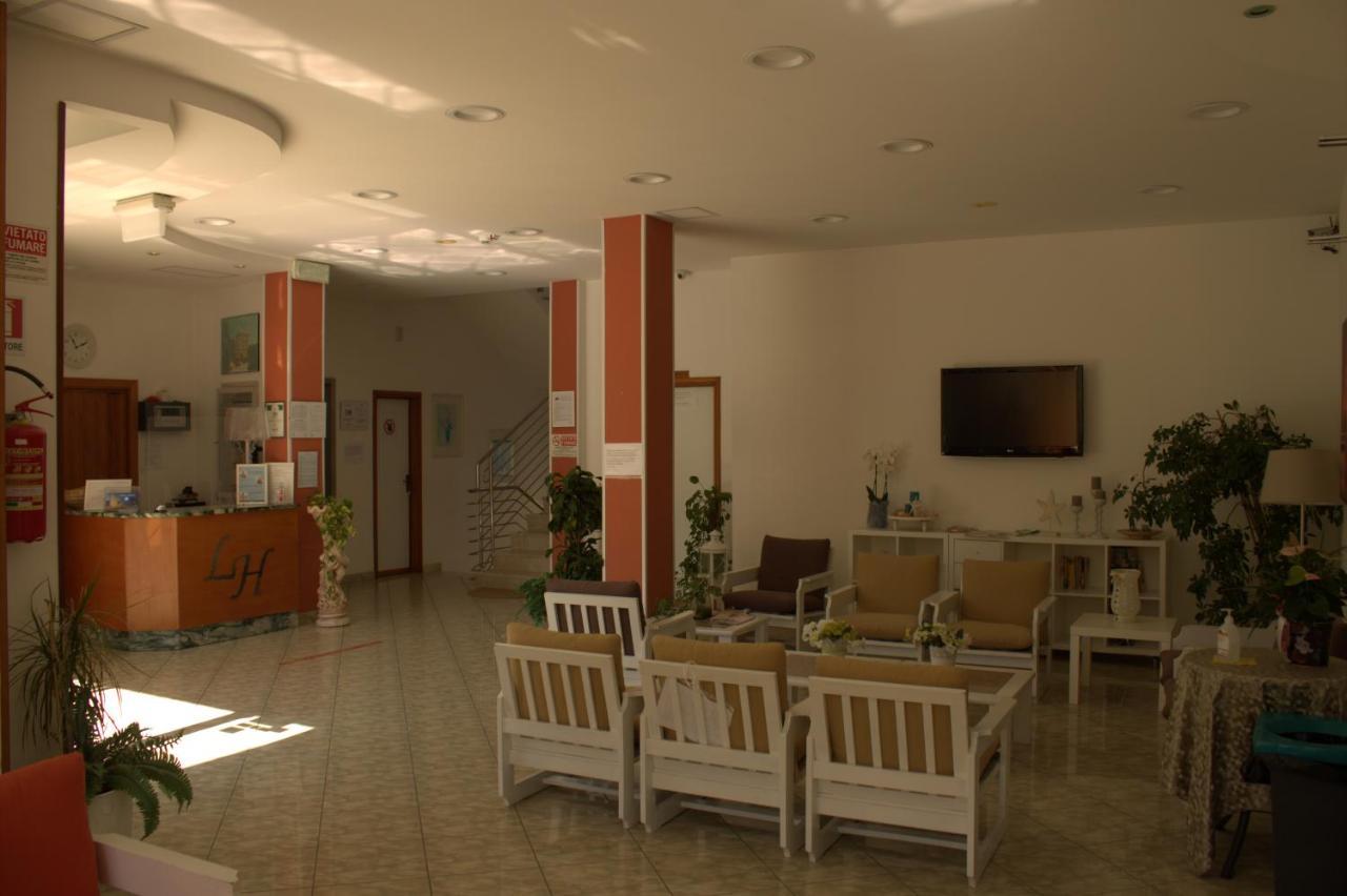 Little Hotel Cesenatico Esterno foto